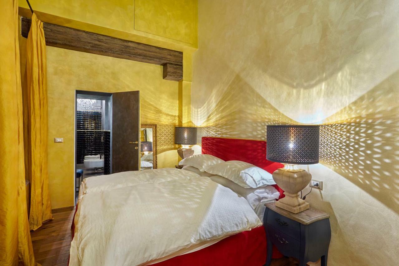 Palazzo Di Alcina - Residenza D'Epoca - Luxury- Bed and Breakfast Bologna Buitenkant foto